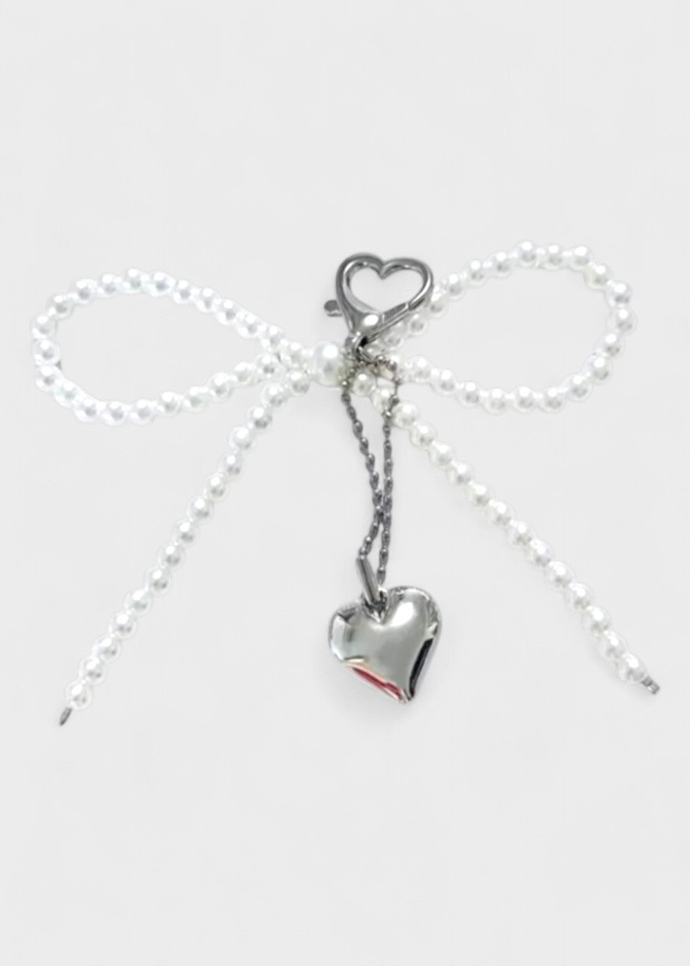 Pearl bow charm