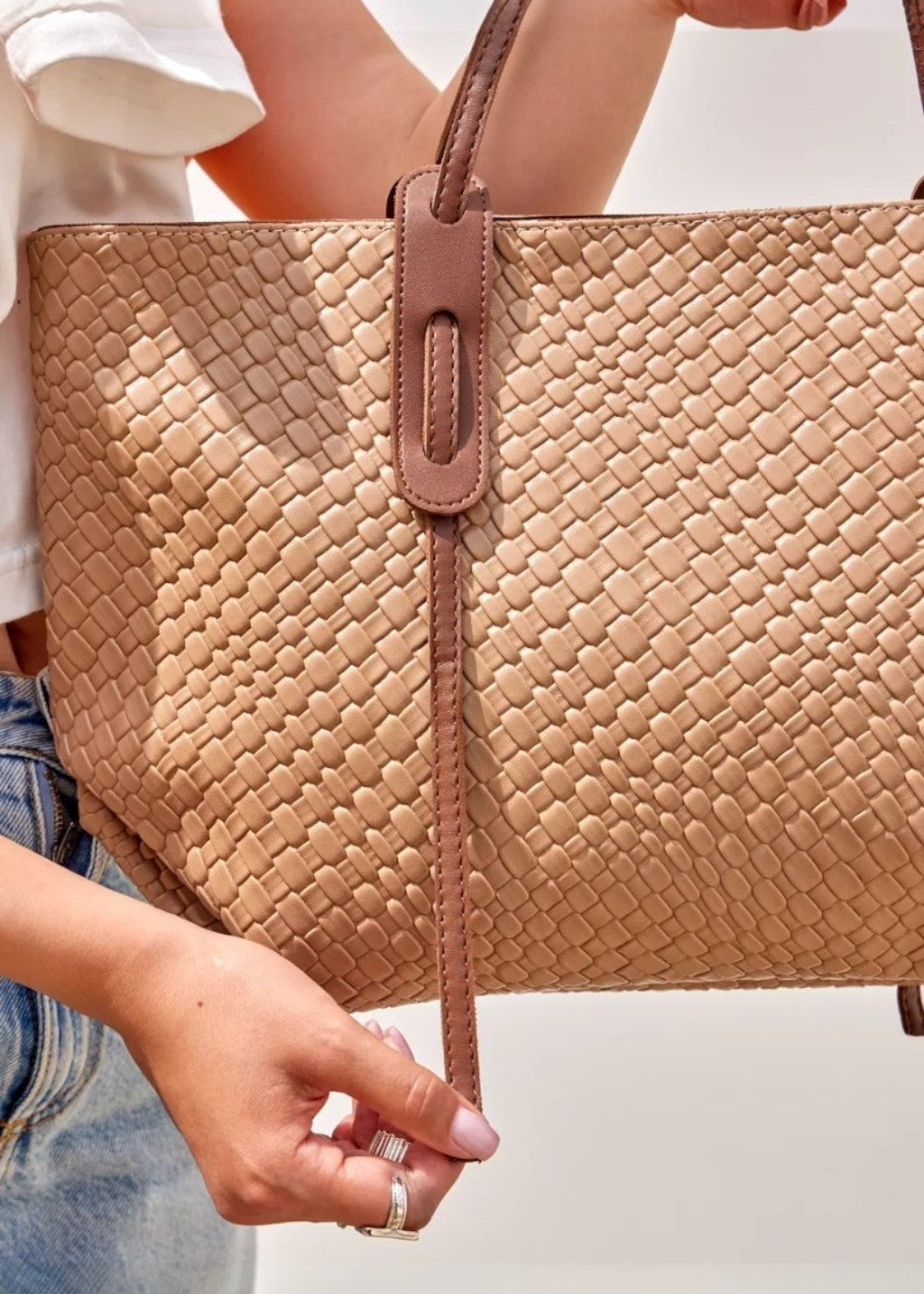 Vicky Weave Tote